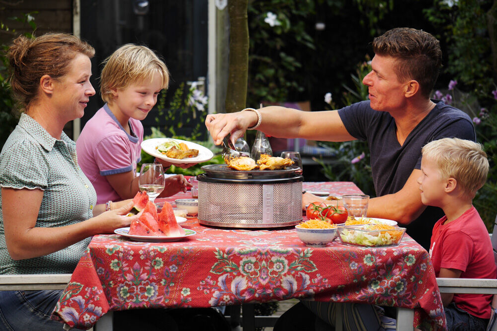 Cobb Pro - Houtskoolbarbecue - Zwart - ⌀30 cm