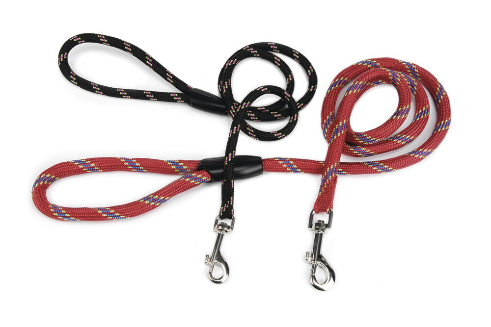 Beeztees Rond - Hondenriem - Zwart - Nylon - 1 meter - 8 mm Beeztees Rond - Hondenriem - Zwart - Nylon - 1 meter - 8 mm