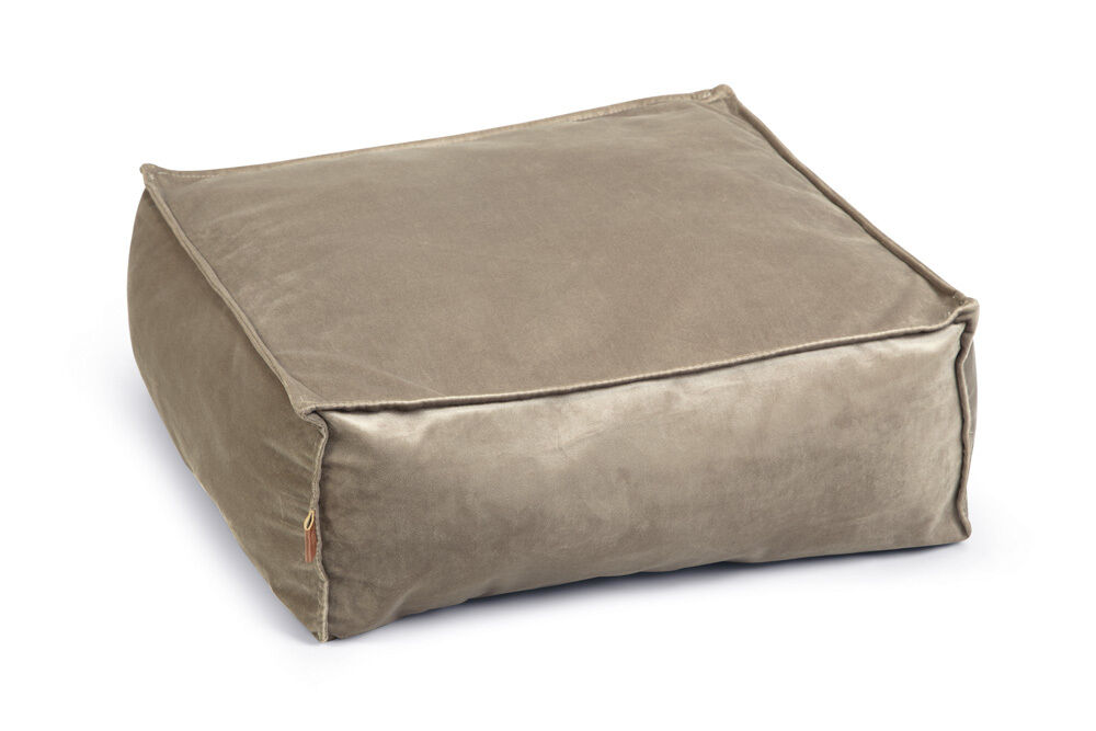 Designed by Lotte Velveti Kat - Kussen - 16.00 cm - Grijs - 56.00 cm - 56.00 cm