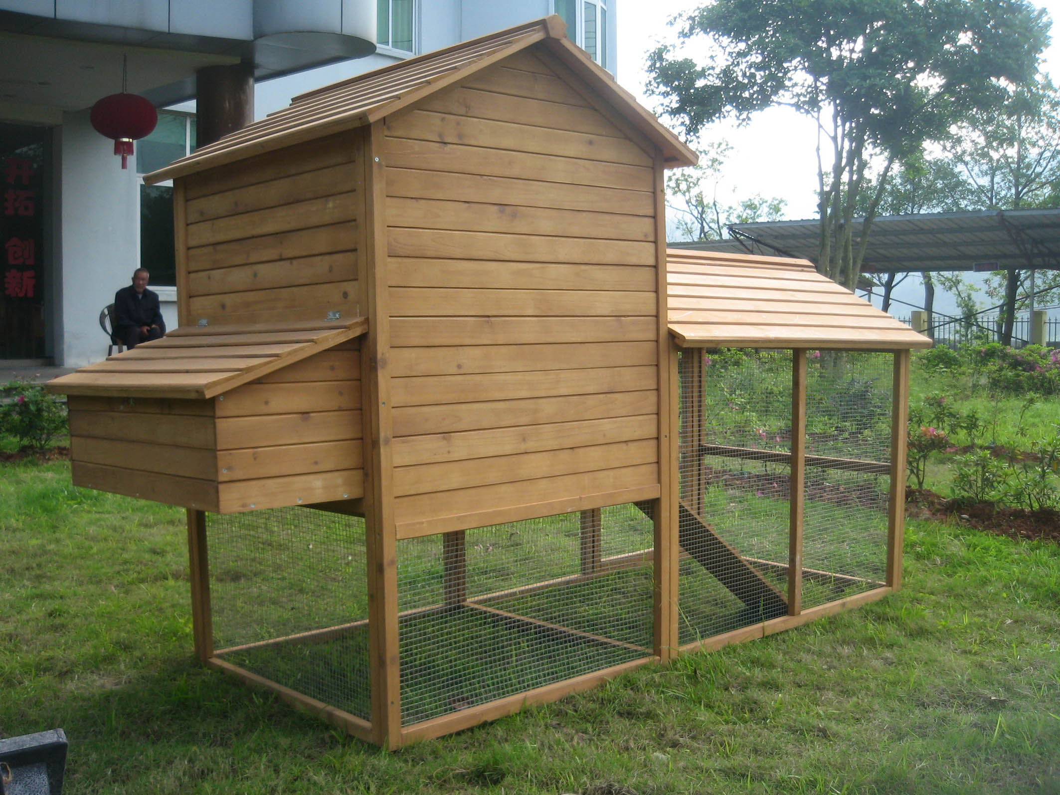 Holland - Kippenhok met ren - Bruin - 250x102x155 cm